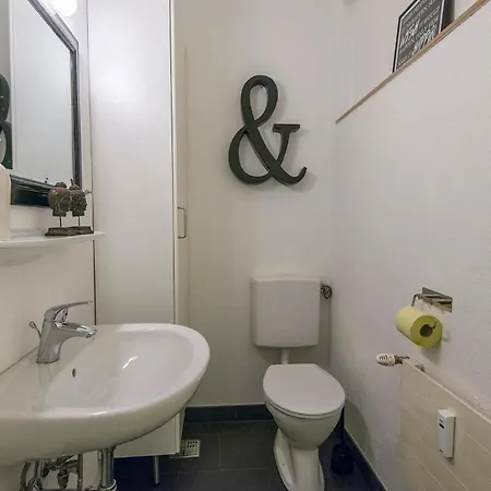 هاوس لوثرينجين باي ألبين ترافيل شقة